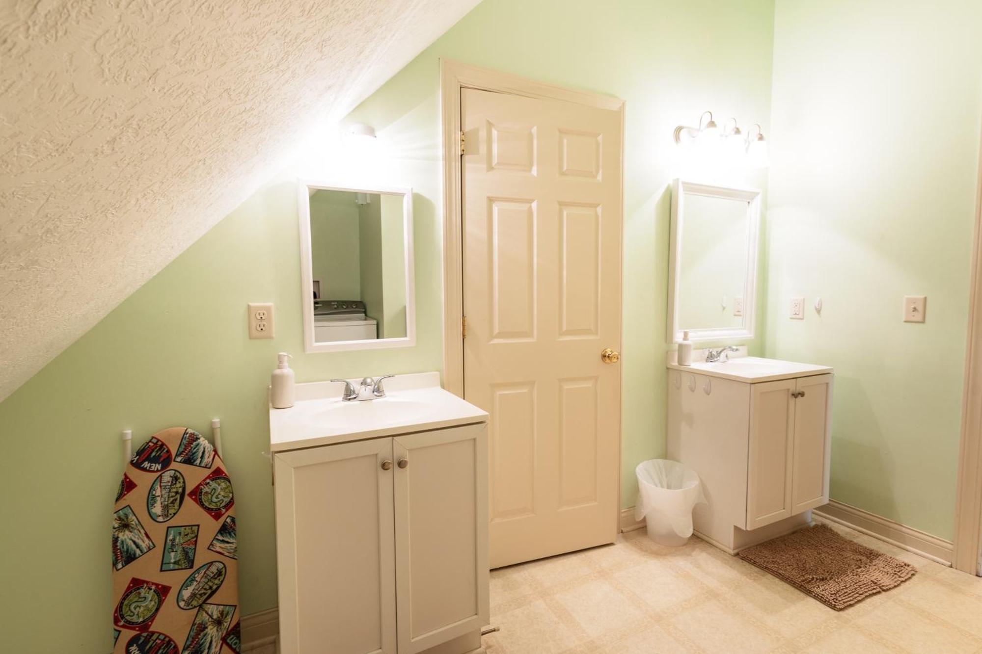 Home Steps From Oberlin Luaran gambar