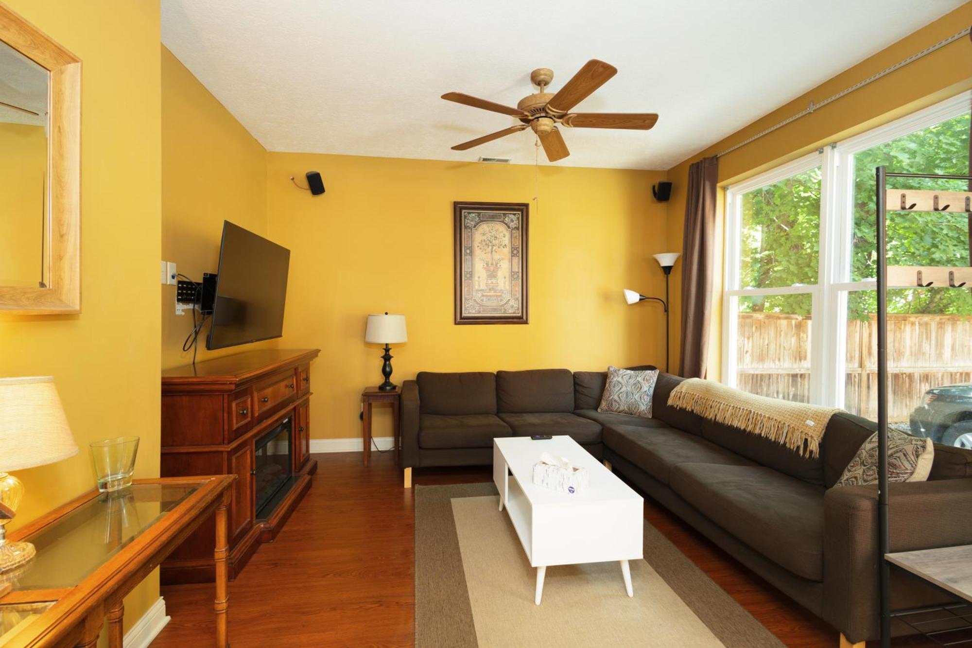 Home Steps From Oberlin Luaran gambar